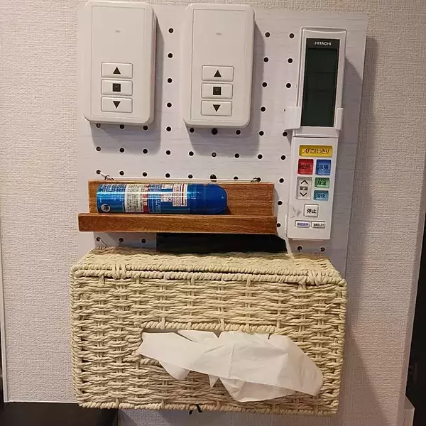 「DIY初心者さんでも大丈夫！ダイソーのデザインボードで作る便利空間」の画像