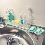 「100均で整う！見た目もすっきり使いやすいシンク周り収納」の画像4