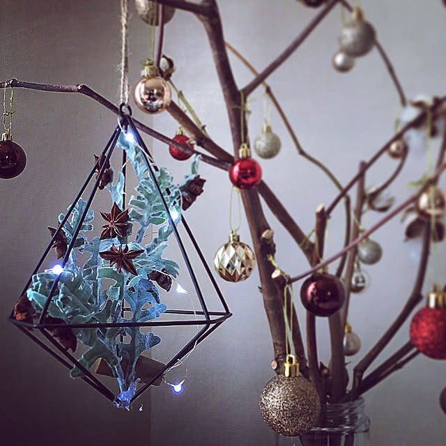 さりげなく飾って空間を心地よく！ダイソーのテラリウムオーナメントを使ったDIYアイデア集