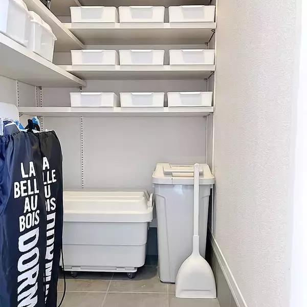 「靴選びが楽しくなる毎日に！シューズクローク収納の実例6選」の画像