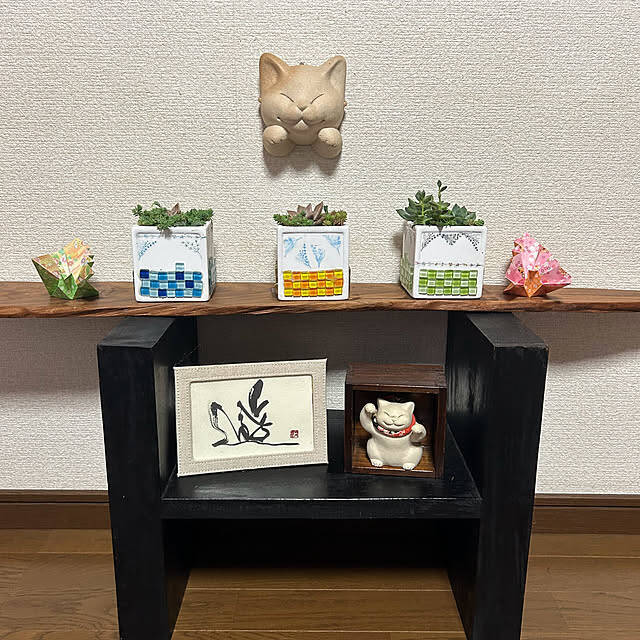 貼ったり塗ったりの簡単アレンジで自分好みに大変身♡ダイソーの植木鉢でリメイク＆DIYを楽しみませんか？