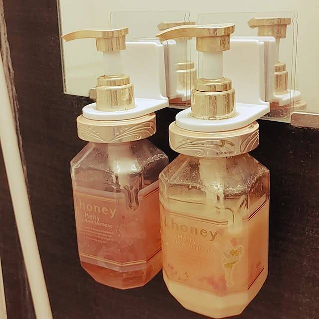 プチプラアイテムで空間を無駄なく使う！セリアの浮かせる収納アイデア集