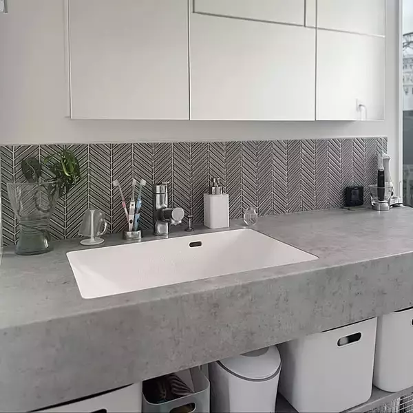 「お部屋づくりに迷ったら試してみてほしい！上品で落ち着きのあるグレーインテリアの実例紹介」の画像