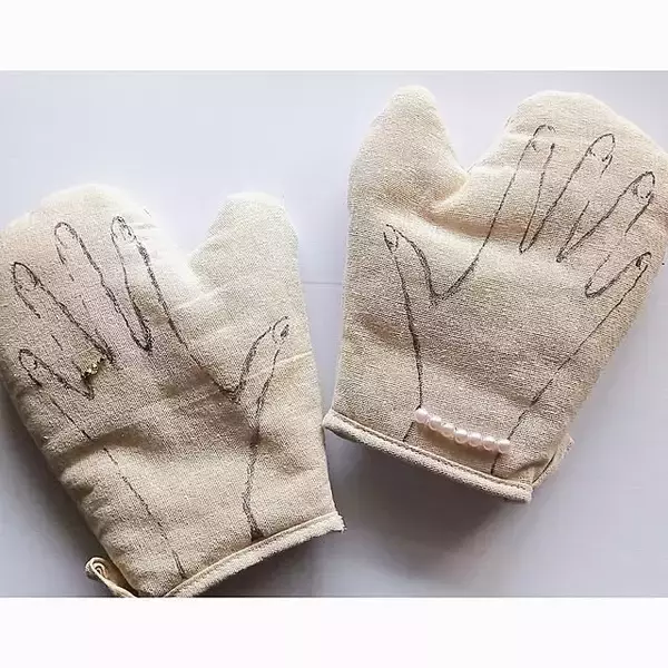 「キッチンに入るたびテンションも上がりそう！デザイン性の高いハンドメイドの鍋つかみ」の画像