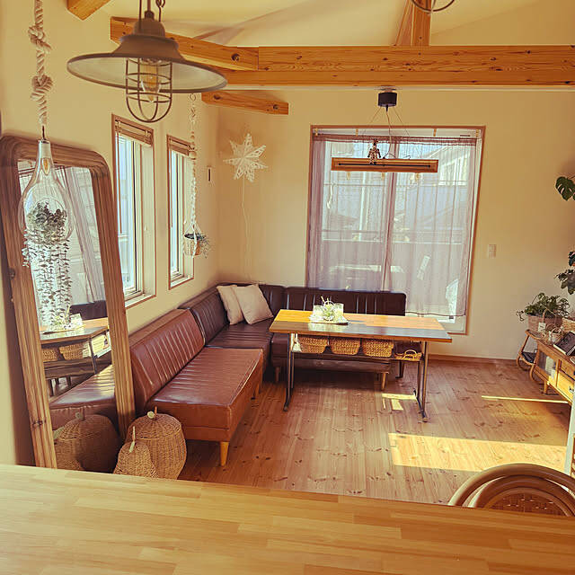 「素材の重なりを、景色に変えて。木の温もりとグリーンが溶け合うカフェ風スタイル」 by kozさん