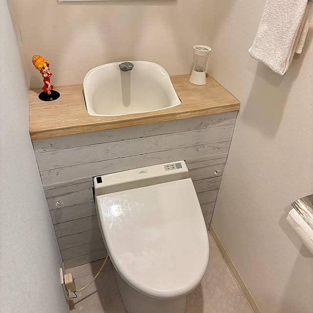 DIYで理想のトイレに♪タンクレス風リメイクのアイデア6選