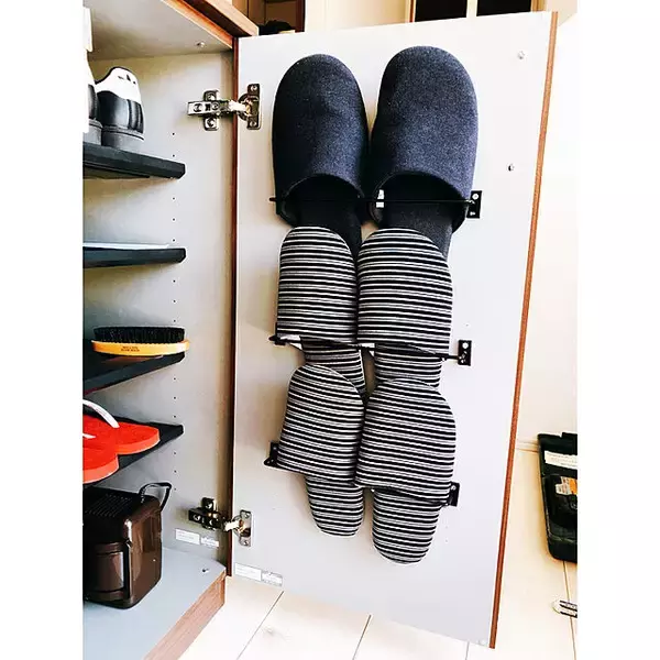 「おうちのストレスを減らしてくれる♪セリアのアイテムで浮かせる収納」の画像