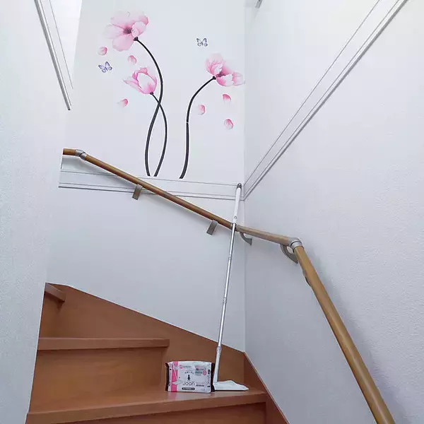 「貼るだけでお部屋があか抜ける☆ニトリのウォールステッカー」の画像