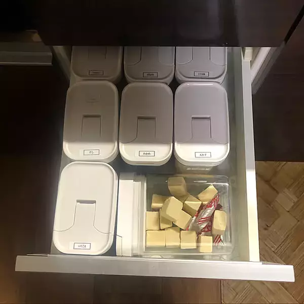「食品保存から調理までおまかせ！ダイソーの優秀保存容器6選」の画像