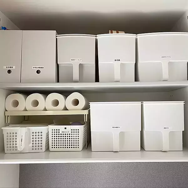 「何を入れてる？すっきり見えの秘訣は？吊り戸棚の整頓アイデアをチェック」の画像