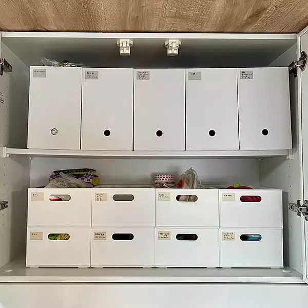 「何を入れてる？すっきり見えの秘訣は？吊り戸棚の整頓アイデアをチェック」の画像