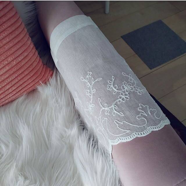 「カットするだけで完成♪レース風ソファ肘掛けカバー」 by Bienvenueさん