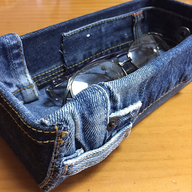 お気に入りのデザインや形を上手に活かす！お菓子の缶の再利用アイデア