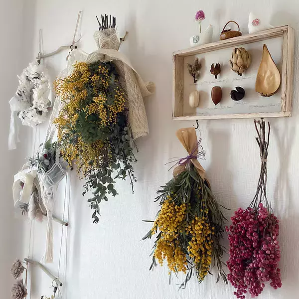 【RoomClipが選んだ厳選3選】「花のある暮らし」がテーマの素敵な投稿実例