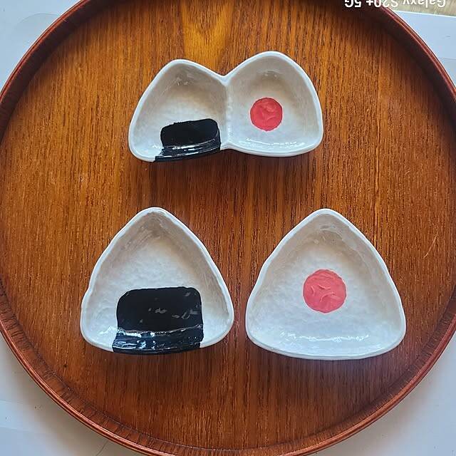 デザインが豊富でたくさん集めたくなる♡セリアの豆皿コレクション