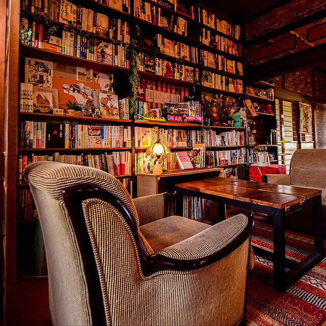 充実した読書ライフを♪本好きがときめく本棚&読書スペース