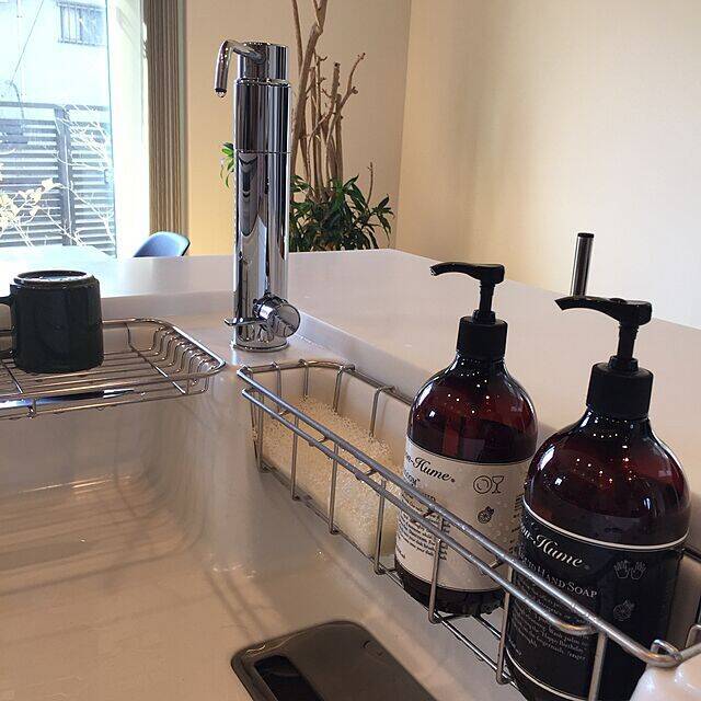 シンクをセンスアップ♪食器洗剤の詰め替えボトル活用実例