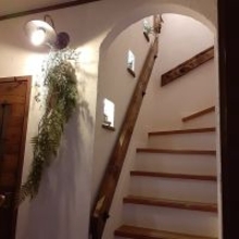 貼るだけリメイクから本格的なDIYまで♪いつもの階段を魅力的に変えるアイデア