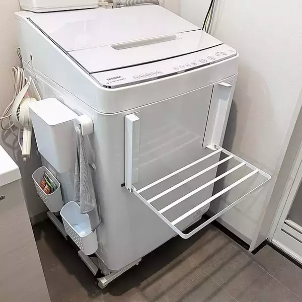 「すき間も壁面も残さず収納化♪お部屋がさらに片付けやすくなるデッドスペースの活用方法6選」の画像