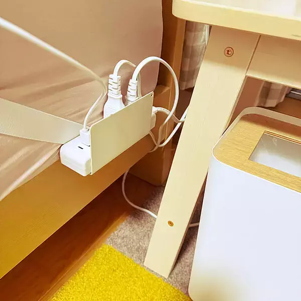 「本を立てるだけじゃない！暮らしに役立つブックエンドの活用法をご紹介」の画像