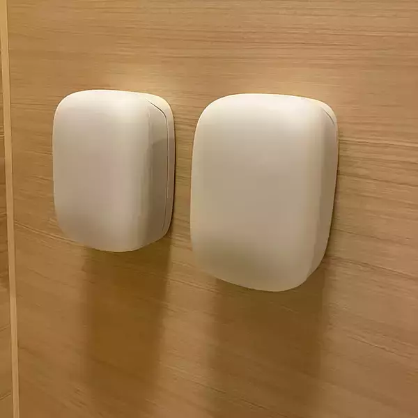 「清潔で広々としたバスルームを叶える☆シャンプー類の収納・置き方の工夫」の画像