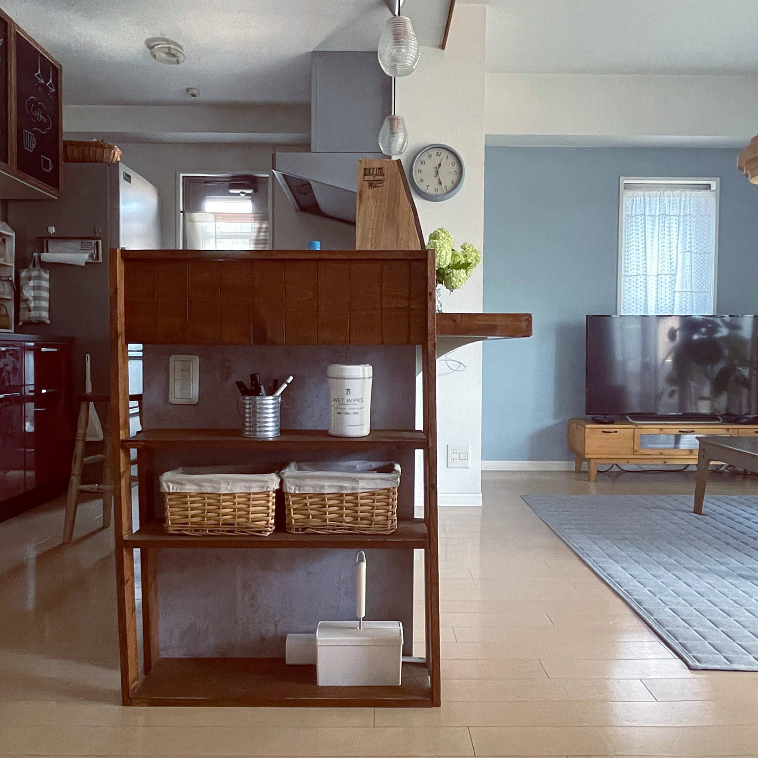 「厳選とDIYで洗練する、居心地の良いカフェ風キッチンのつくり方」 by kozuさん