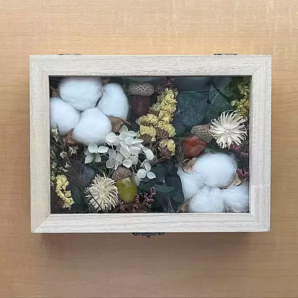 「サクッとセンスアップできる！ダイソー×ドライフラワーの簡単アレンジ」の画像