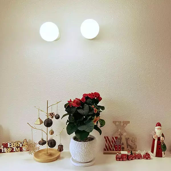 「わくわくが止まらない♡小さなスペースで楽しむクリスマスディスプレイ10選」の画像