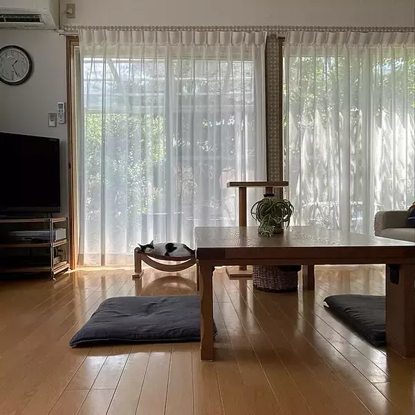 「リラックスを誘う。無印良品のロースタイルインテリアアイテム」の画像