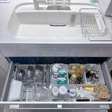 「「収納はスマートに、窓辺には彩りを。メリハリで暮らしが整うL字型キッチン」 by miyuさん」の画像4