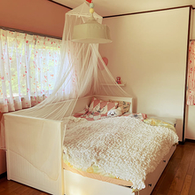 くしゅくしゅっとした質感が可愛い♡IKEAのブランケット、オフェーリアの活用実例