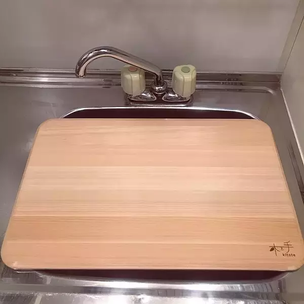 「小さなスペースでもあきらめない！ミニキッチンをつかいやすくする工夫」の画像