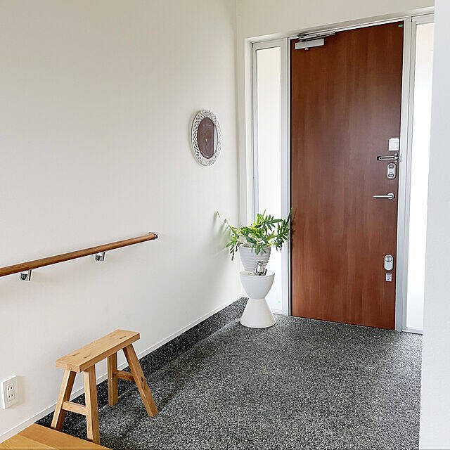 どんなインテリアにも馴染んで大活躍！無印良品「木製ベンチ」の活用法