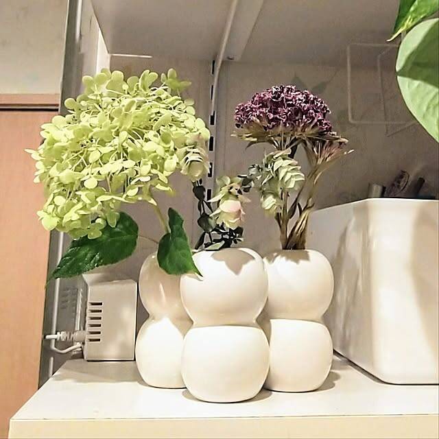 ときめくデザインでお花をもっと楽しんで♡セリアのフラワーベース6選