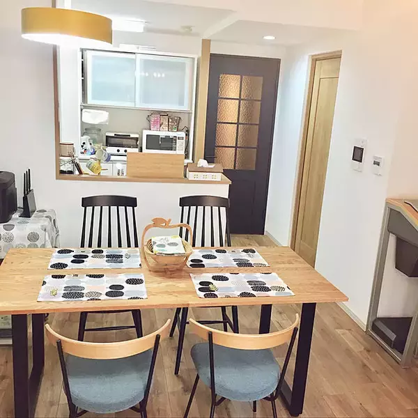 「癒しの自然をいつでも感じられる♪北欧風リビングの実例10選」の画像