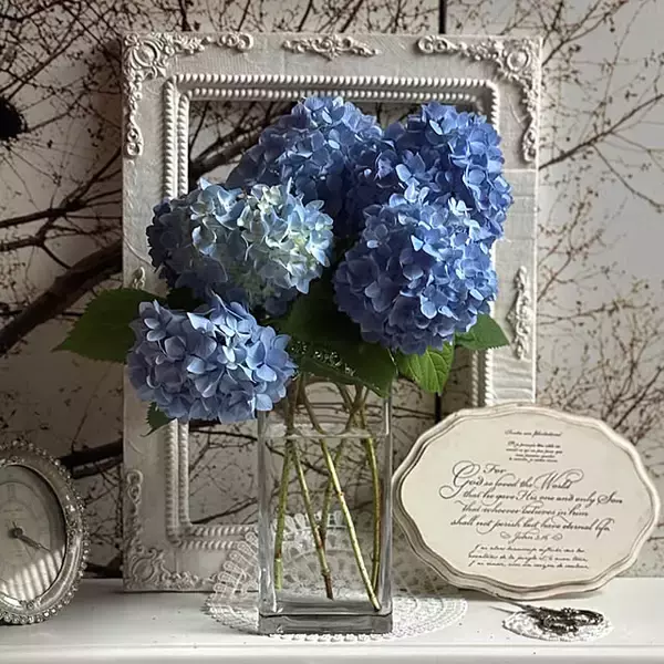 「【RoomClipが選んだ厳選3選】「玄関ディスプレイ」がテーマの素敵な投稿実例」の画像