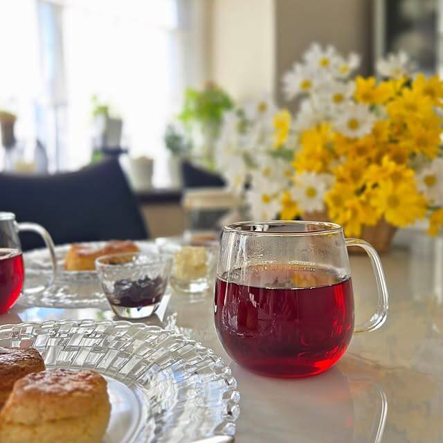 使うたびに気持ちがゆるむ。KINTOのアイテムでつくる落ち着いたおうち時間