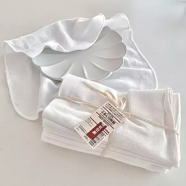 「毎日の家事にちょうどいい定番品！コスパ抜群で万能な無印良品の「落ちワタ混ふきん」」の画像