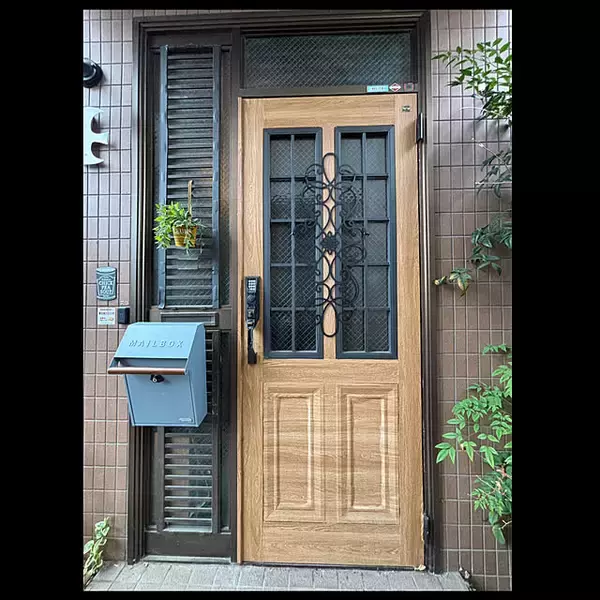 「キレイをキープしてインテリアにもこだわる♪毎日が快適に過ごせる玄関のDIY実例」の画像