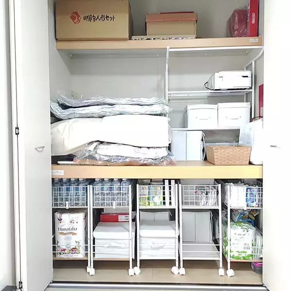「見せる派も隠す派も納得！今すぐ実践したい押入れ収納のアイデア集」の画像