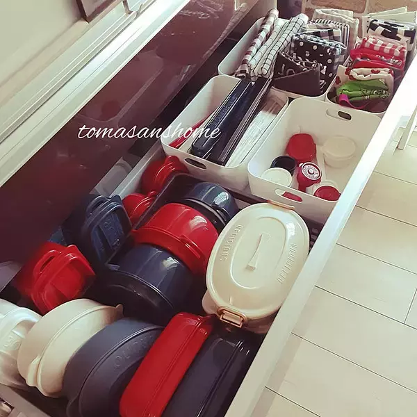 「お弁当グッズをすっきり収納！便利な整理アイテムや収納アイデア」の画像