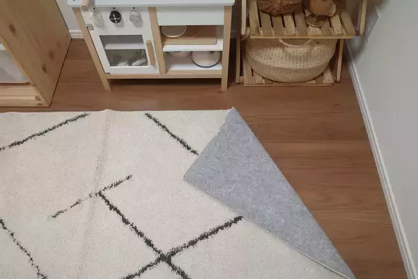 「洗濯できるから、リビングやキッズスペースでも安心して使えるラグ」 by puurinさん