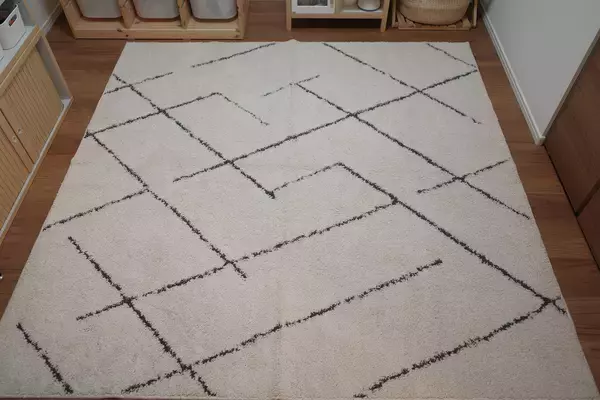 「「洗濯できるから、リビングやキッズスペースでも安心して使えるラグ」 by puurinさん」の画像