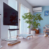 「高さ調整や移動もできて便利♪レイアウトが広がるテレビスタンドのあるお部屋」の画像1