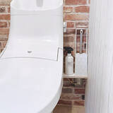 「「とりあえず置く」を解消♪使いやすくてすっきり整うトイレブラシの置き方」の画像1