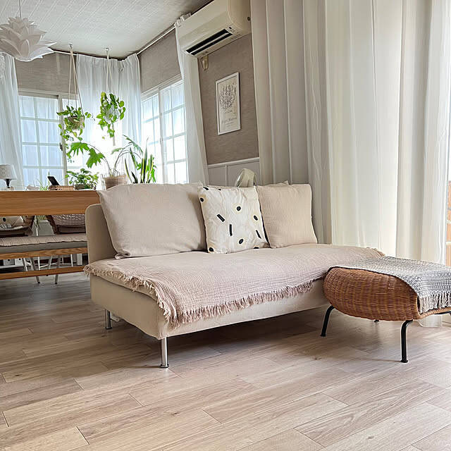 優しくあたたかい雰囲気のお部屋を作りたい方に。ベージュインテリアの魅力