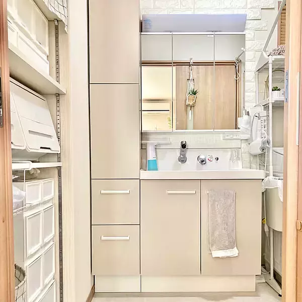 「優しくあたたかい雰囲気のお部屋を作りたい方に。ベージュインテリアの魅力」の画像