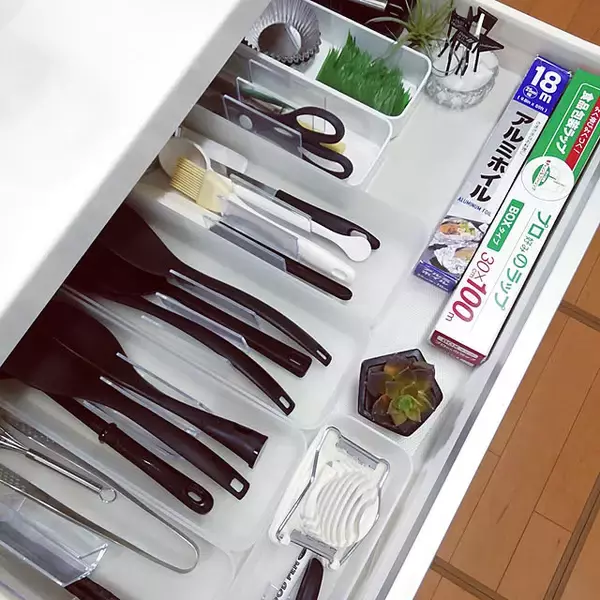 「収納が苦手な人は要チェック！セリアアイテムで叶う「すっきり暮らす技」6選」の画像