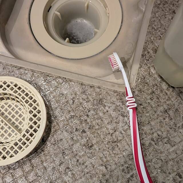 手間を減らしてくれるアイデアで楽掃除♪おうちの排水口をキレイに保つ便利な工夫
