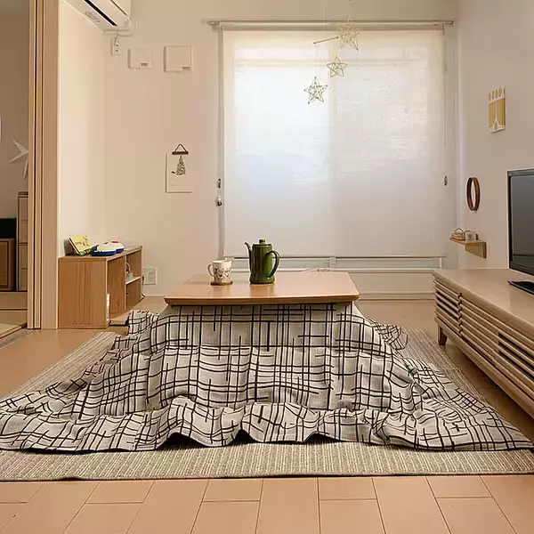 おうち時間をもっと快適に♪寒い季節もほっこりとあたたかく過ごせるこたつのある部屋10選